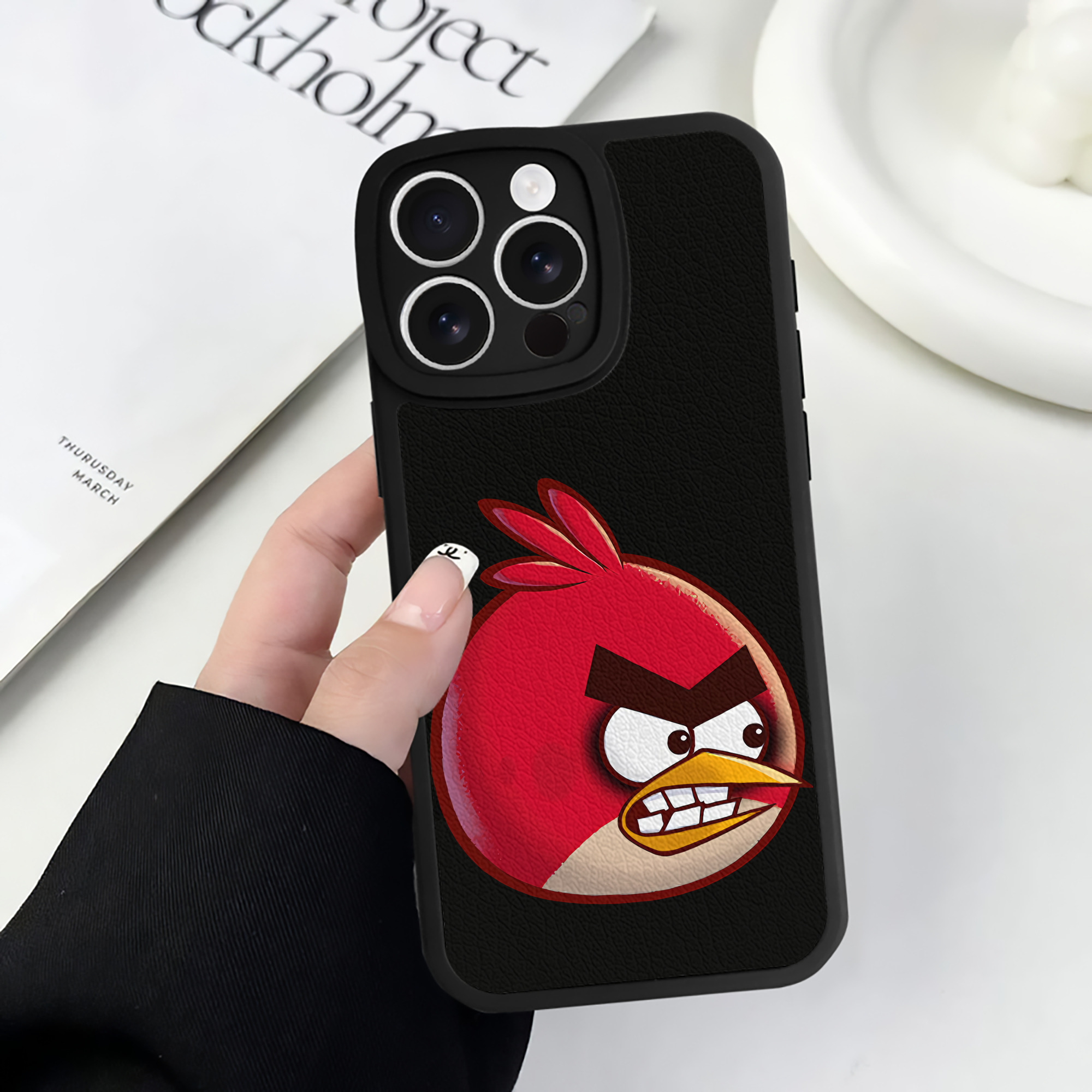 （画像用） Angry Birds アングリーバード 【iPhone 16シリーズ対応】シリコンスマホケース（レザー調） 材質：シリコン